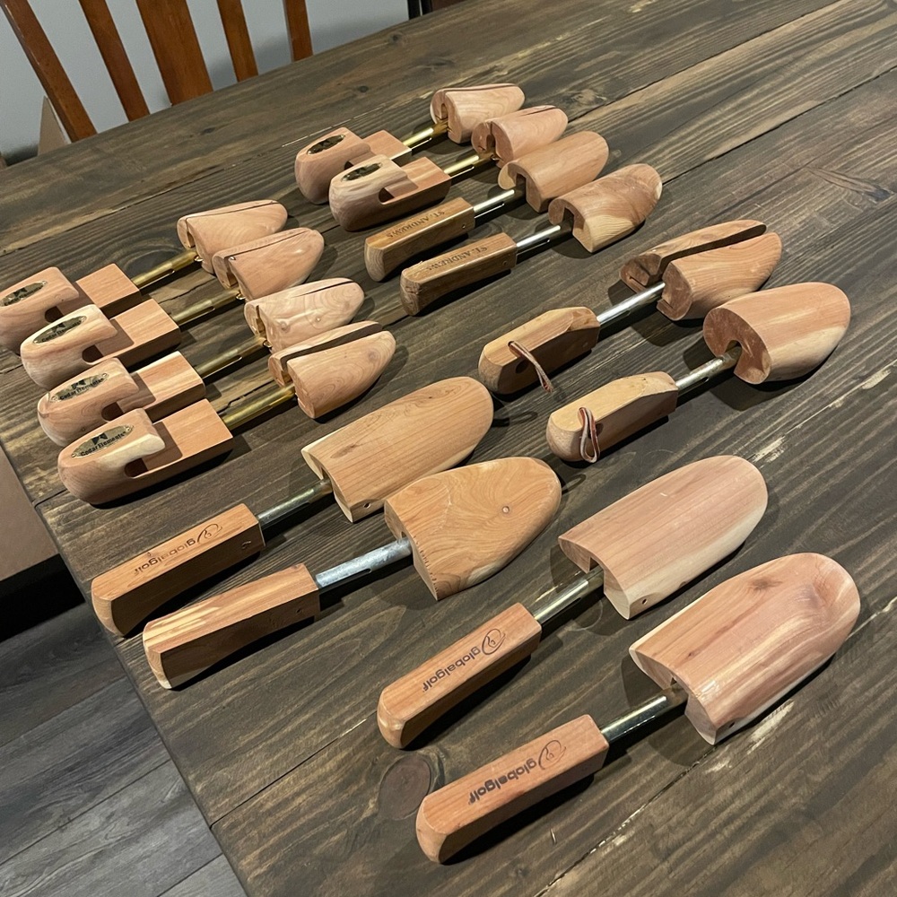 Lot of 7 Wood Shoe Tree Pairs